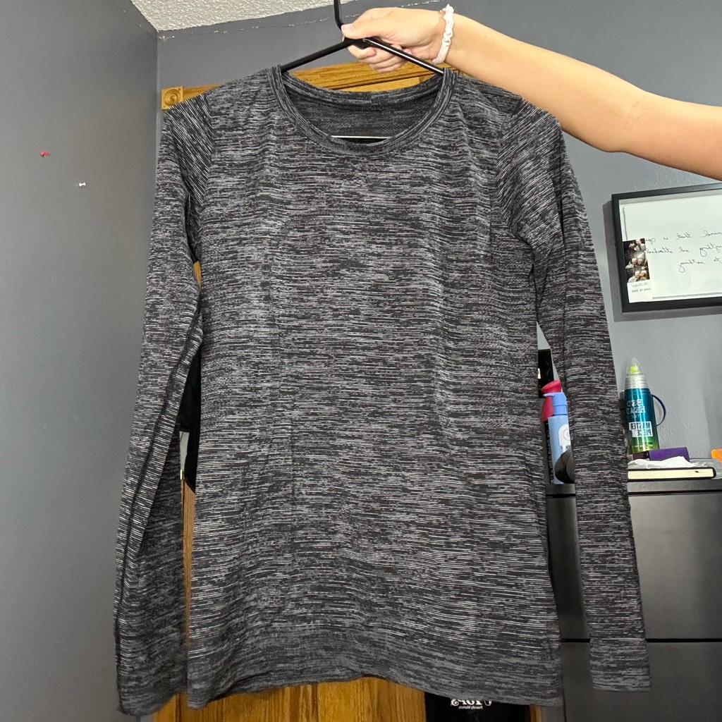 Lululemon Relaxed Swiftly Tech